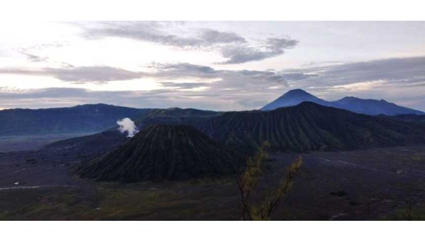 Mount Bromo, Favorite Tourist Destination with Spectacular Natural Beauty