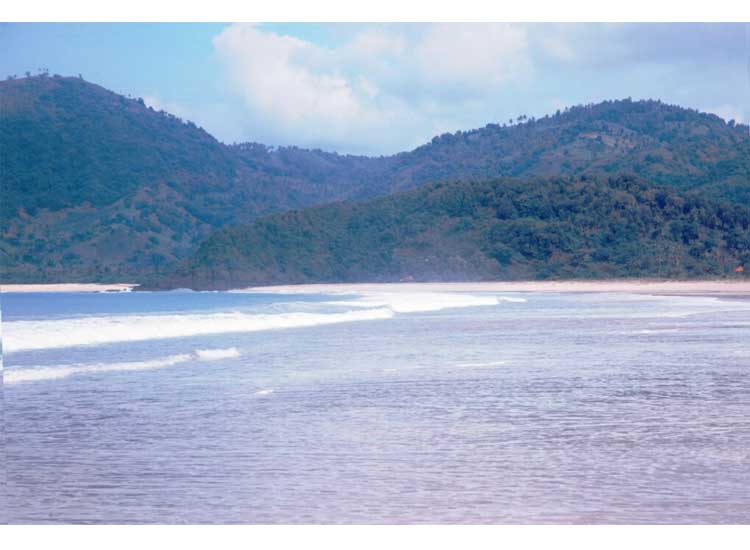 The beauty of Selong Belanak Beach, Lombok, which you must see