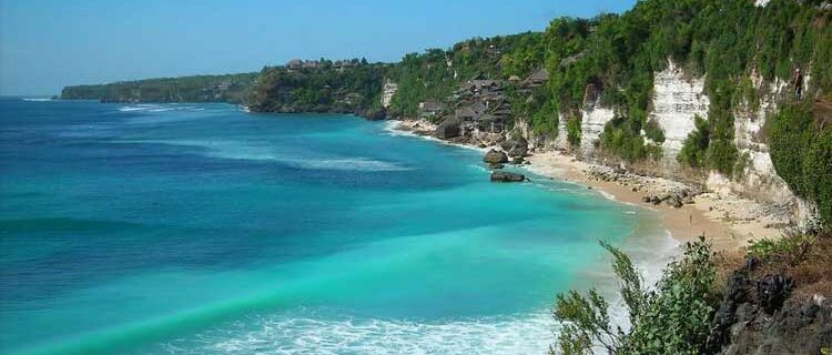 Hidden Beauty at Sawarna Beach: Hidden Paradise on the Coast of West Java