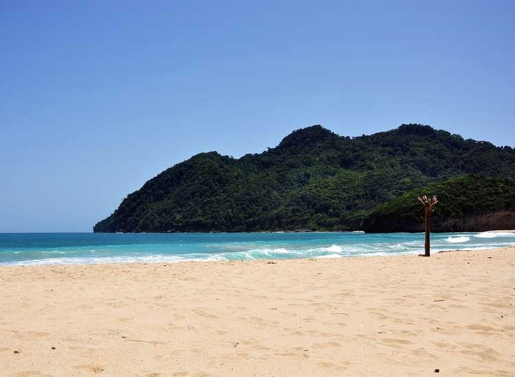 Lampuuk Beach Tourism which has Recovered from Tsunami Trauma