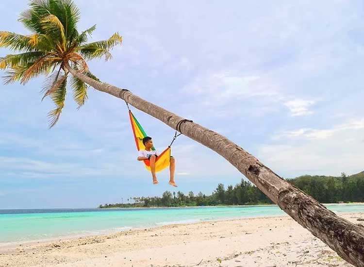 Portrait of the Beauty of Jikumerasa Beach on Buru Island, Maluku