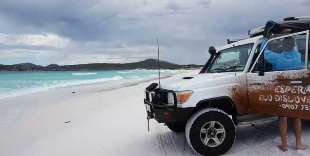 The beauty of Lucky Bay, the sunniest and whitest sandy Kangaroo Beach in Australia