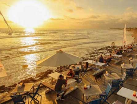 Echo Beach Canggu Beach Tourism with Amazing Uniqueness